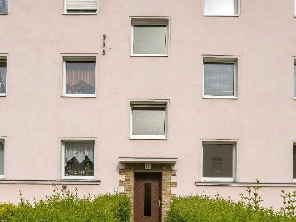 ruhige 3-Raumwohnung in idyllischer Lage***