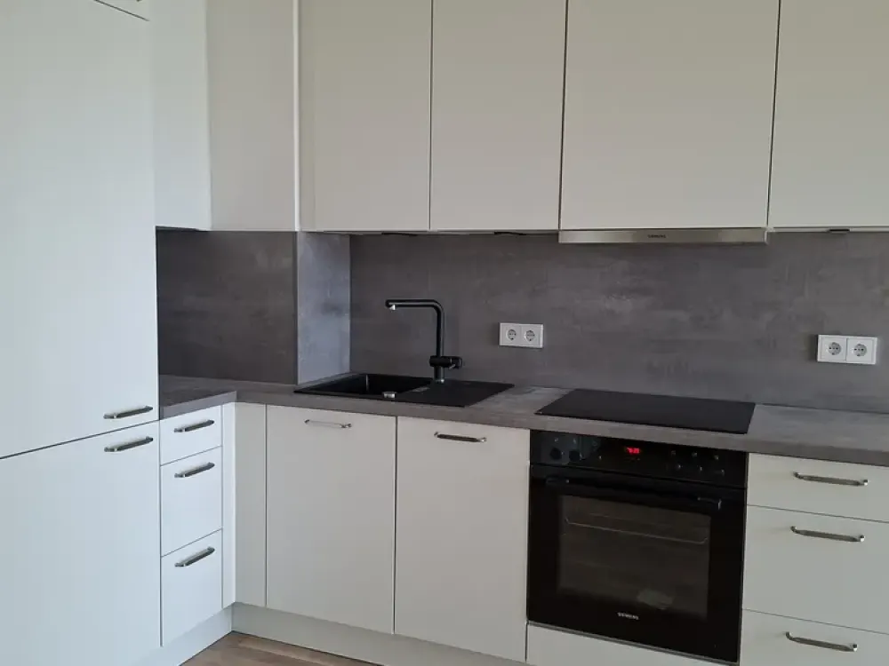 Balkonapartment nahe Volkspark Friedrichshain