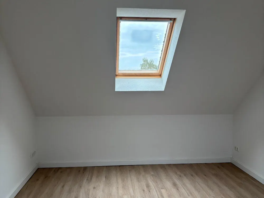 Moderne 2-Raum-Dachgeschosswohnung in Vorbeck