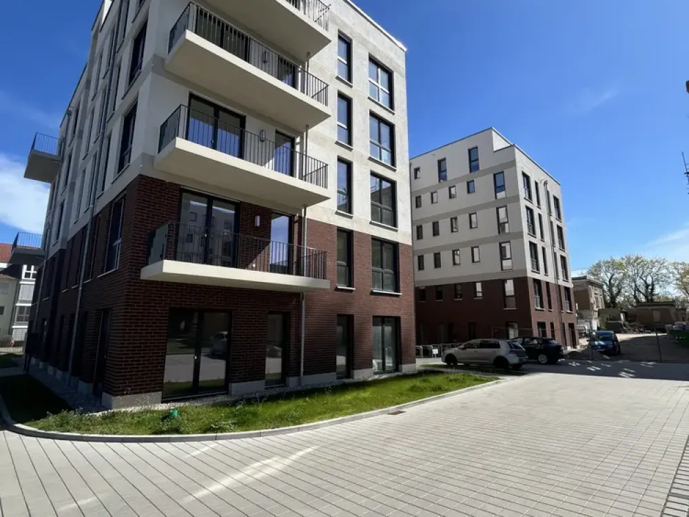 Familienfreundliche 4-Raumwohnung mit Komfortdetails: Aufzug, Gäste-WC, Fußbodenheizung (WE21)