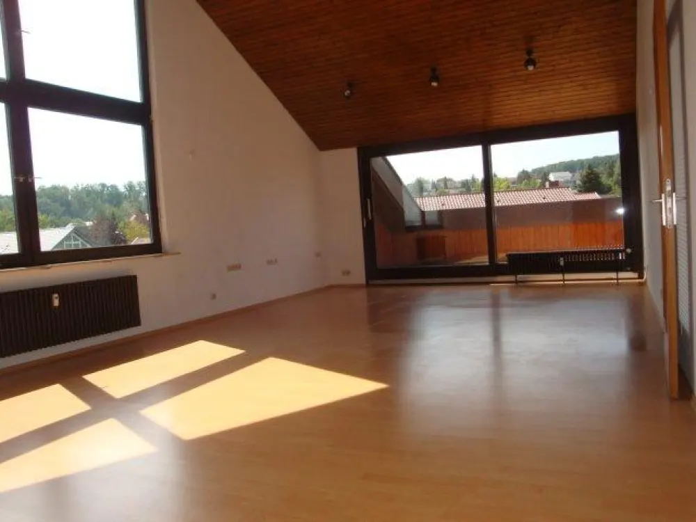 3,5 Zimmer mit 2 Bädern und Dachterasse