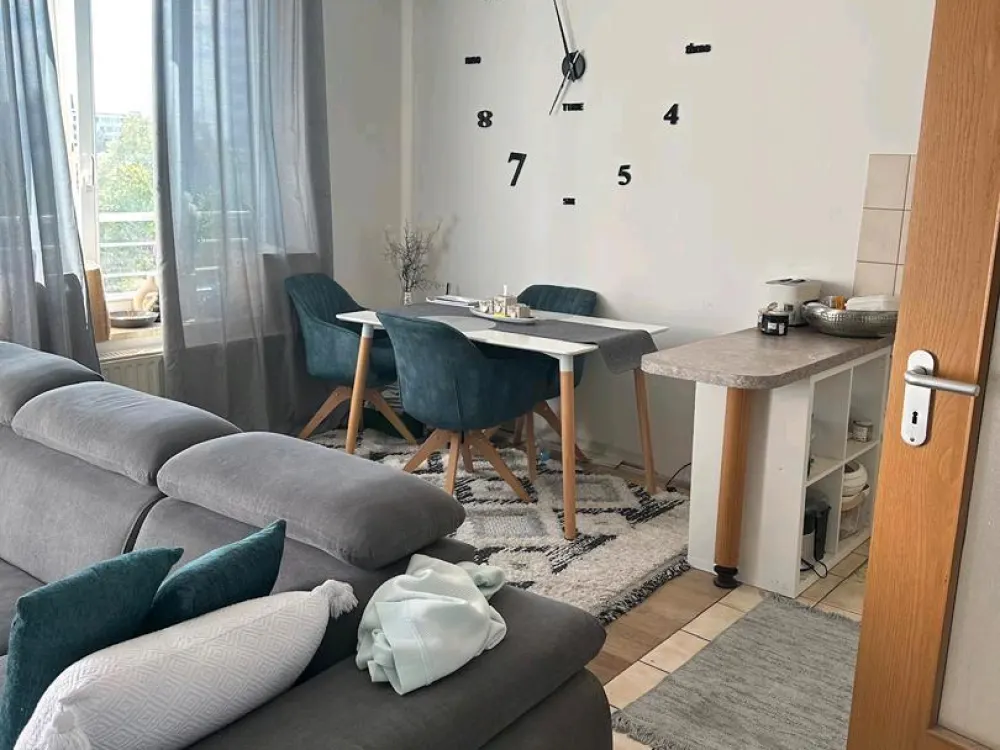 voll möbilierte zweizimmer wohnung von 21.08 bis 20.09