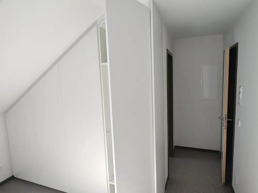 *Erstbezug* möbliertes WG-Zimmer mit eigenem Bad