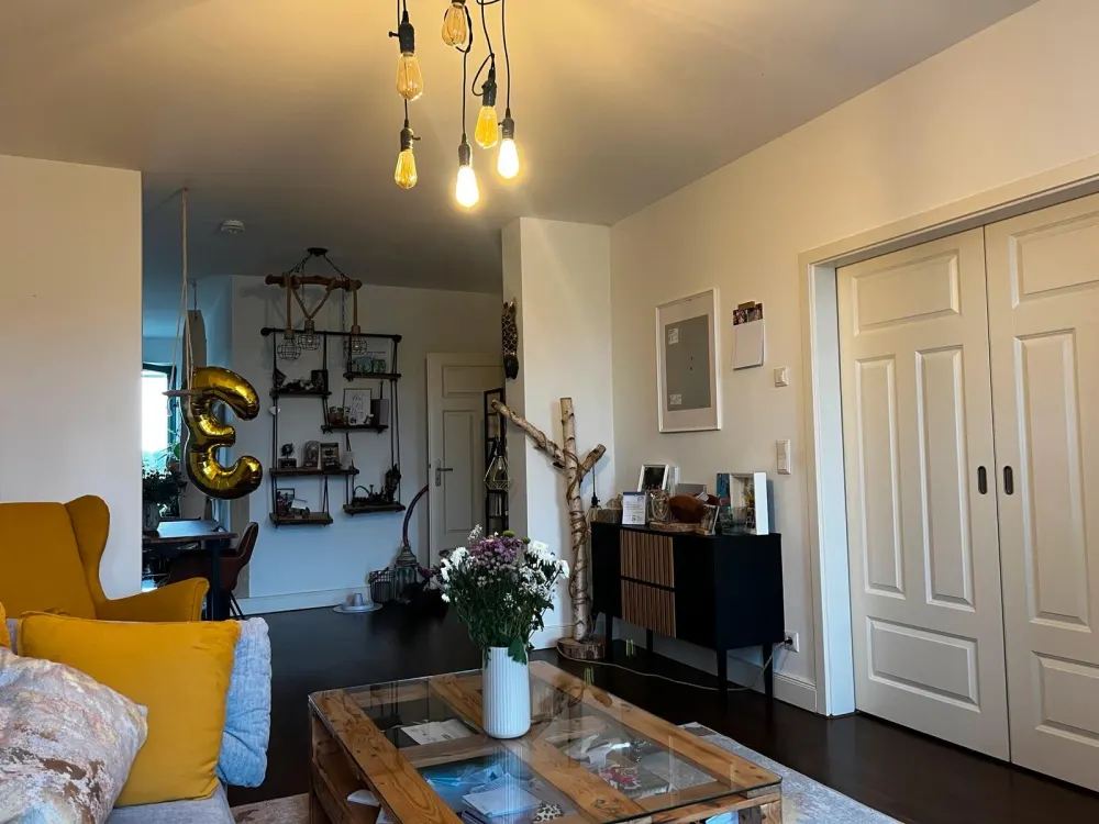 Nachmieter gesucht: Moderne 3Raum Wohnung mit Balkon und Stellpl.