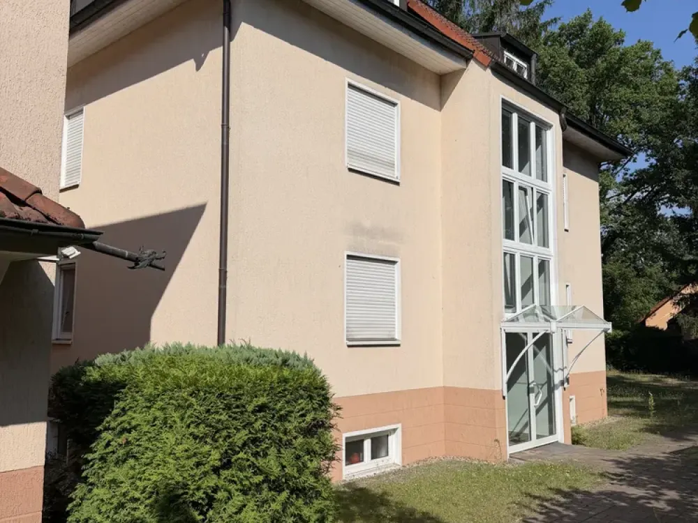 Besichtigung 15.09.2026 um 17:00 Uhr Erstbezug nach Sanierung, 4-Zi.-DG-Whg., gepfl. Neubau
