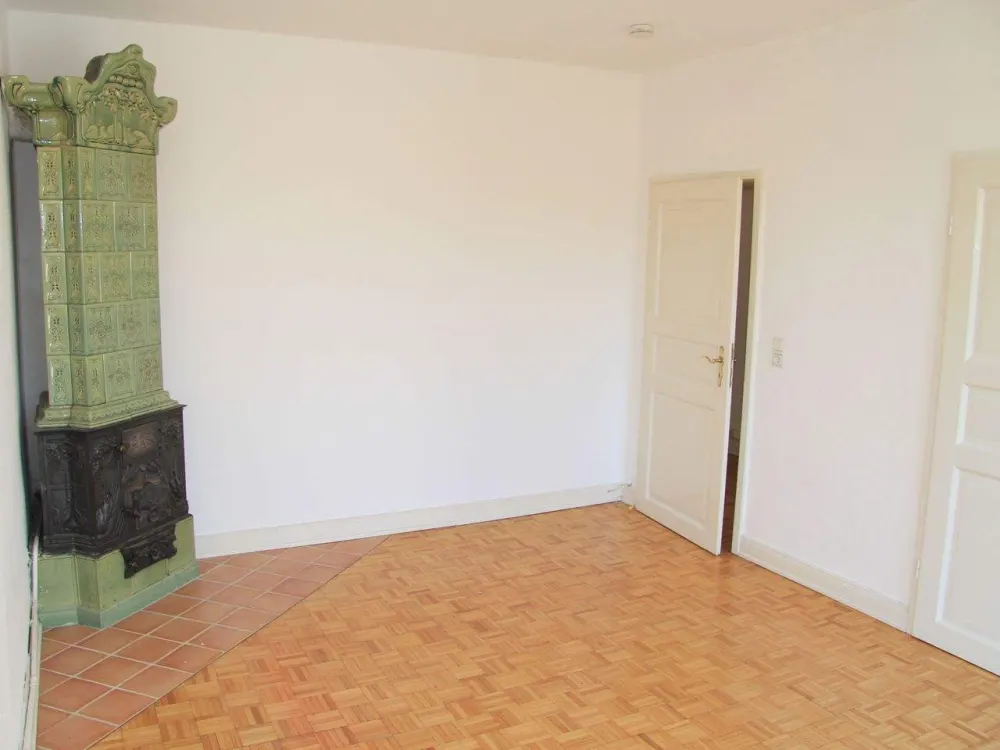 Barmbek-Süd: 3-Zimmer-Altbau - ideal für WG oder als Wohnbüro / Praxis/ Atelier