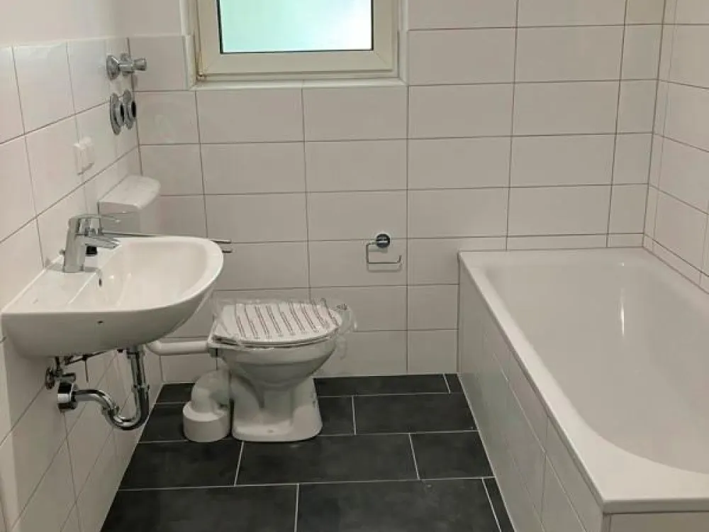 Sanierte 3 Zimmerwohnung mit Balkon