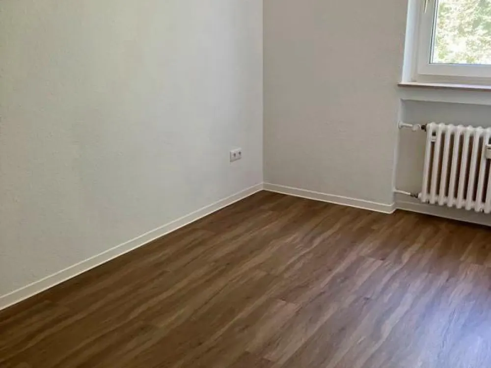 Sanierte 3 Zimmerwohnung mit Balkon