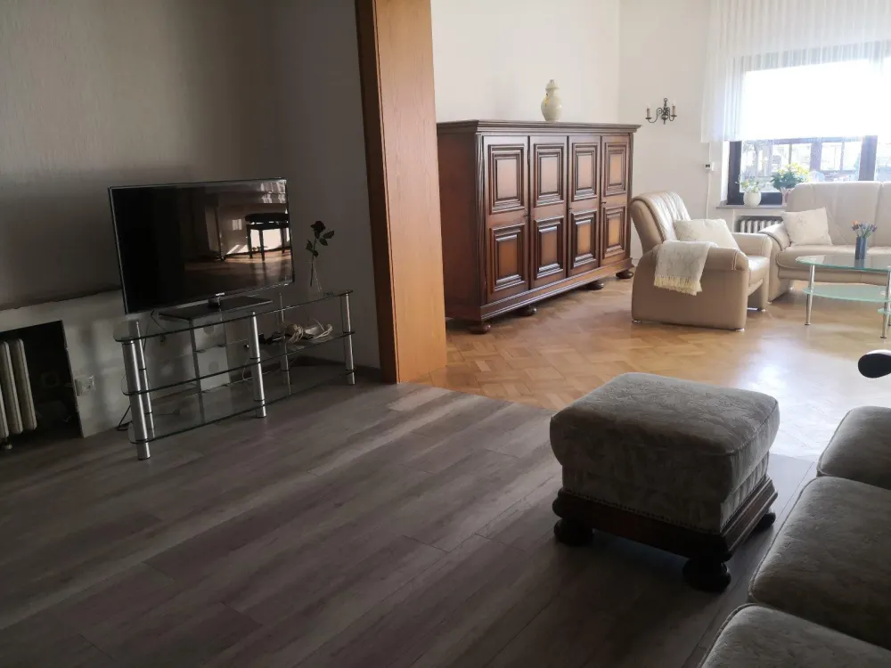 Helle 2 1/2 Zimmerwohnung, 90m², am westl. Stadtrand von Krefeld