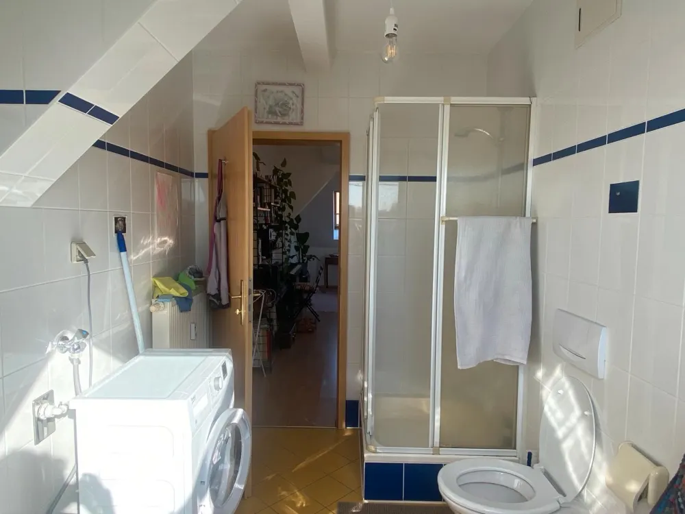 Lichtdurchflutete Wohnung zur Zwischenmiete (Nov.-Dez.)