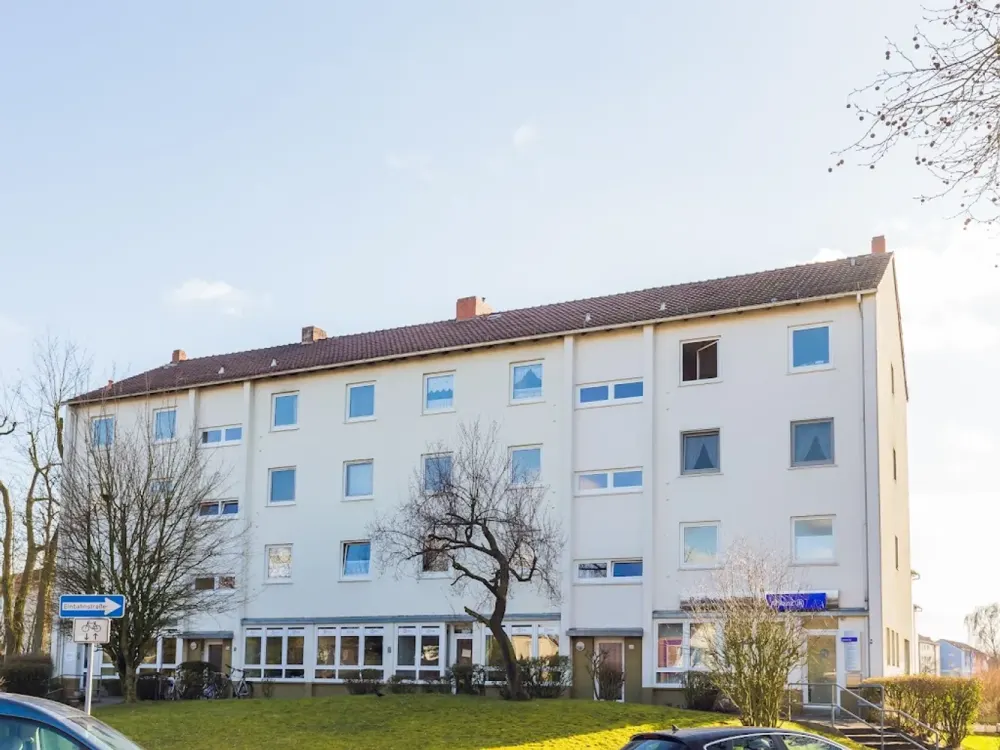 Einziehen & Wohlfühlen: frisch renovierten Wohnung: 3-Zimmer-Wohnung mit Balkon in Kirchhuchtingen