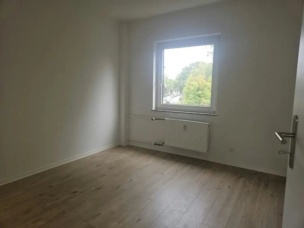 Einziehen & Wohlfühlen: frisch renovierten Wohnung: 3-Zimmer-Wohnung mit Balkon in Kirchhuchtingen