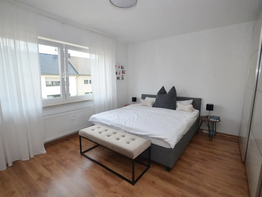 Moderne helle 3-Zimmer-Wohnung mit Balkon und Stellplatz!
