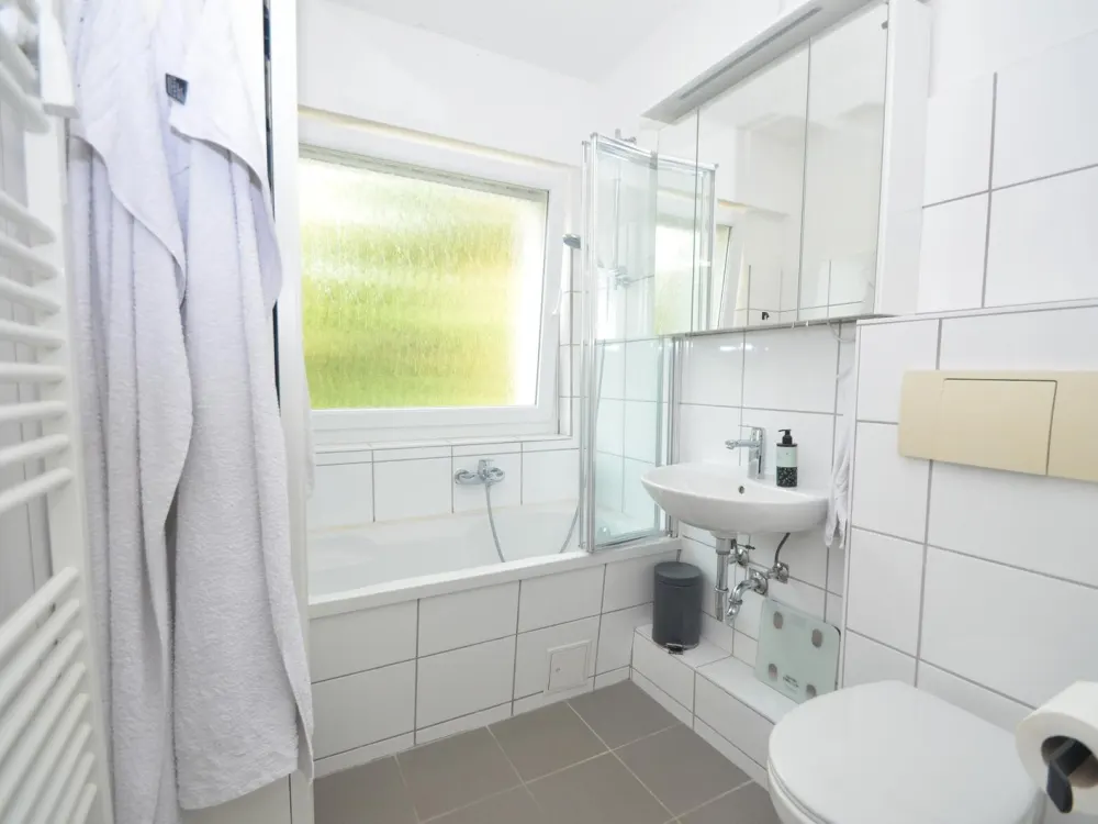 Moderne helle 3-Zimmer-Wohnung mit Balkon und Stellplatz!