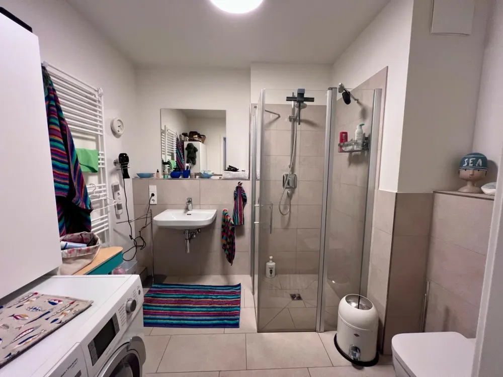 Moderne 2,5-Zimmer-Wohnung mit Sonnenterrasse in Bremen Findorff
