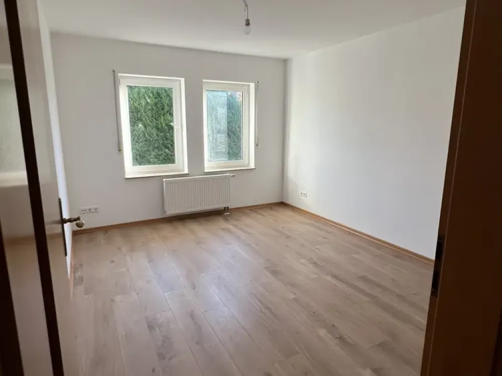 Modernisierte 2-ZKB-Wohnung mit großer Terrasse in Neuburg