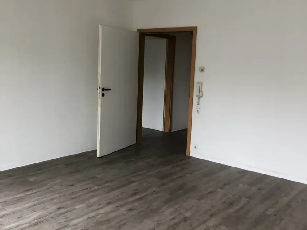 SENIORENWOHNANLAGE (Bewerber ausschließlich Ü60) - 2-Zimmer-Wohnung mit Balkon für 2 Personen