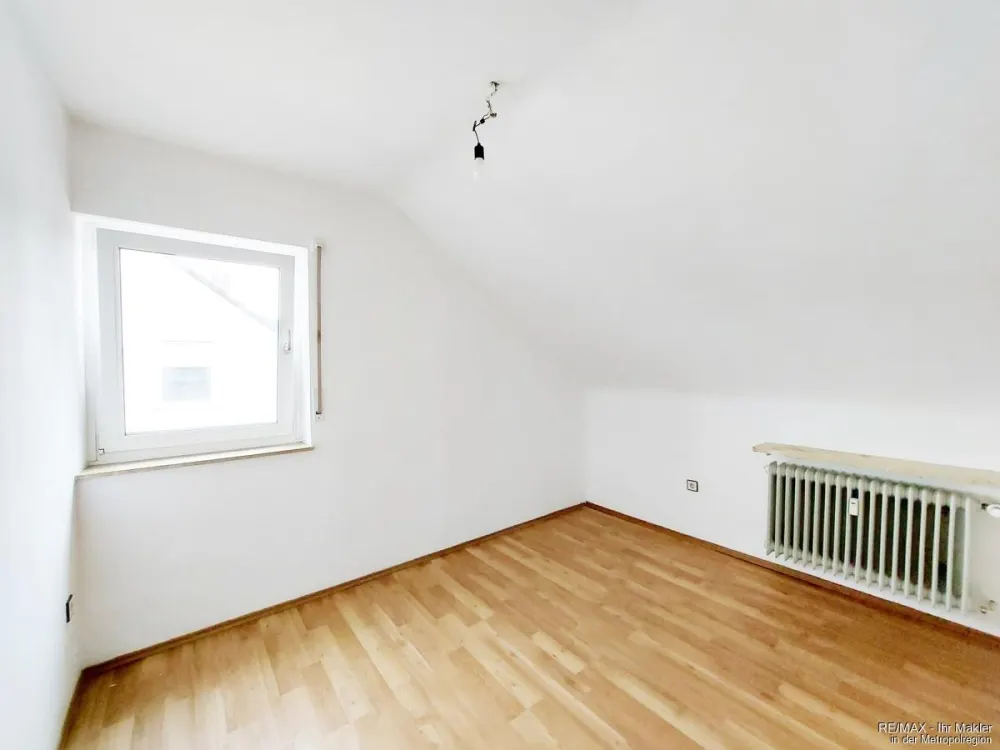 Gemütliche 3 Zimmer Dachgeschosswohnung