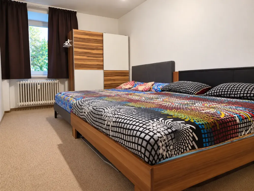 2-Room Apartment with Balcony, Elevator & Cellar, S-Bahn Within Walking Distance!