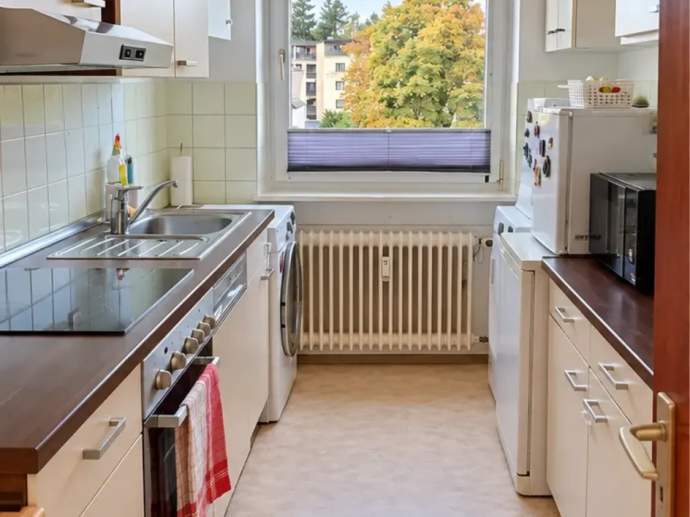 2-Room Apartment with Balcony, Elevator & Cellar, S-Bahn Within Walking Distance!