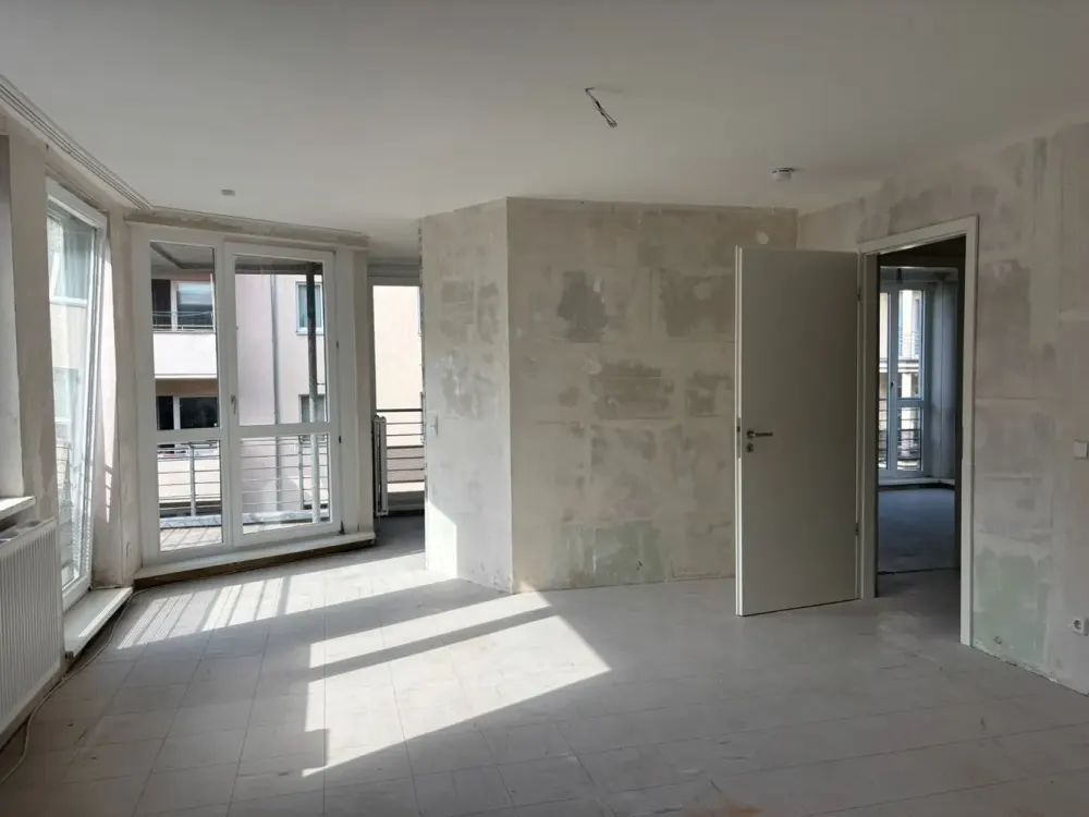 Nobody is perfect - 3 Zimmer mit Balkon warten in Neukölln auf ein wenig Zuwendung