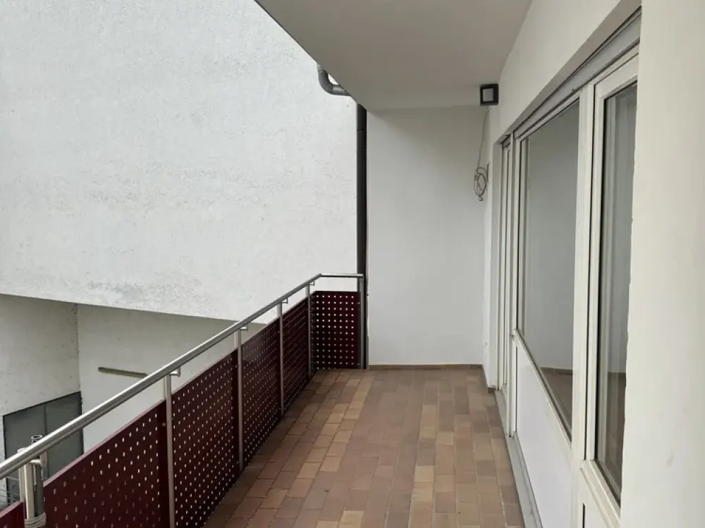 4,5 Zimmer Wohnung mit Einbauküche/Neuwertig