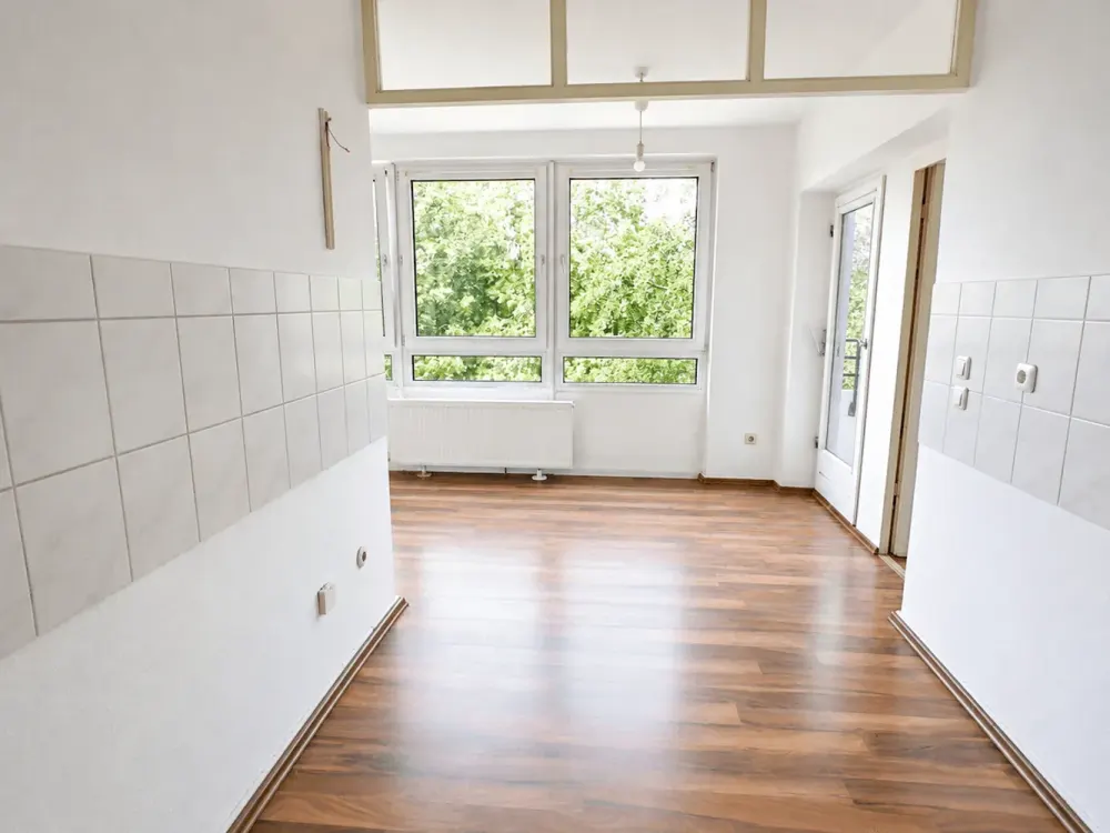 Sofort verfügbar: Großzügige 3,5-Zimmer-Wohnung mit Balkon & Aufzug in Dortmund