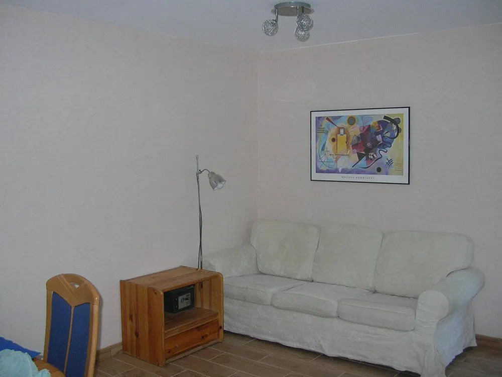Spacious 2-Room Apartment, Quietly Located