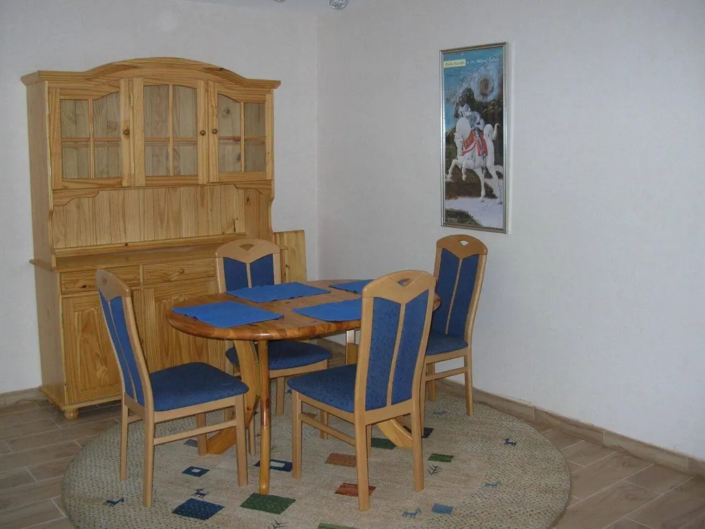 Spacious 2-Room Apartment, Quietly Located