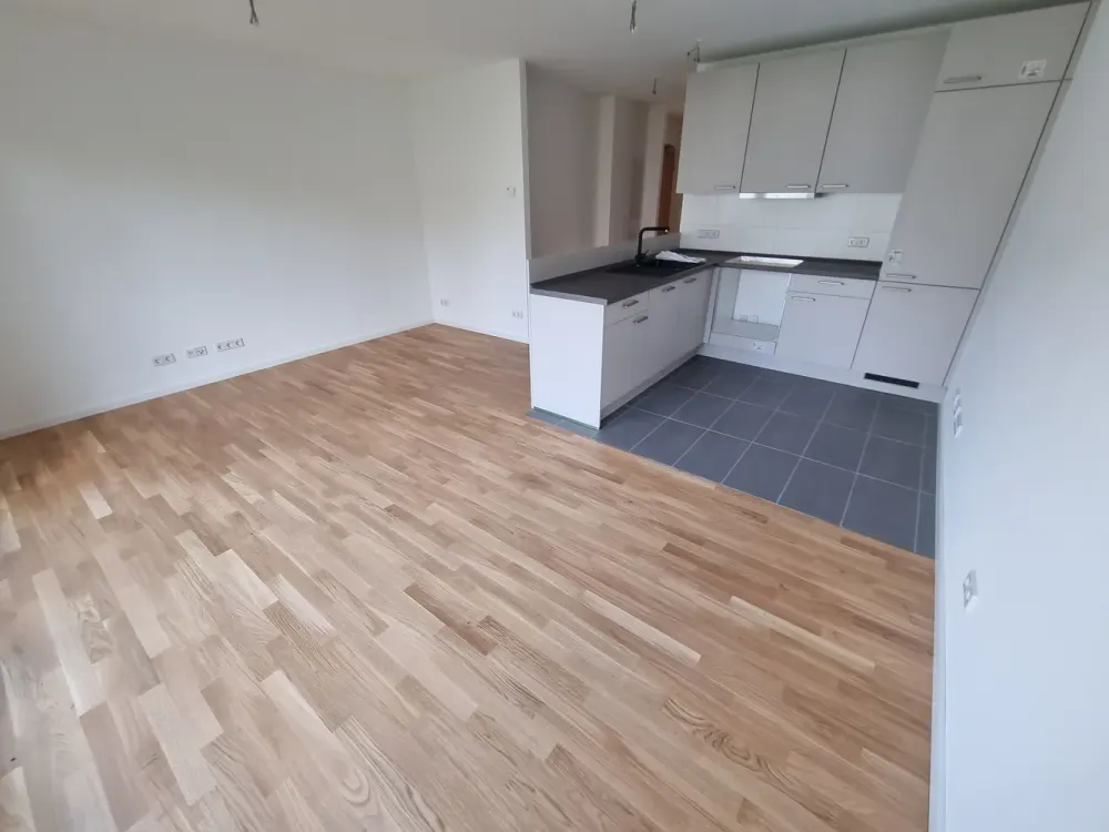 Sonnige 2-Zimmerwohnung mit EBK und Fußbodenheizung sowie einem kleinen Balkon