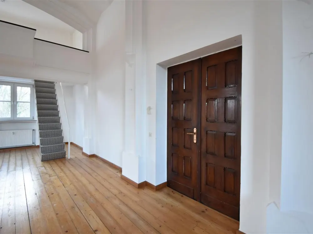 Ehemalige Kappelle! Großzügige 3-Zimmer-Whg zu vermieten