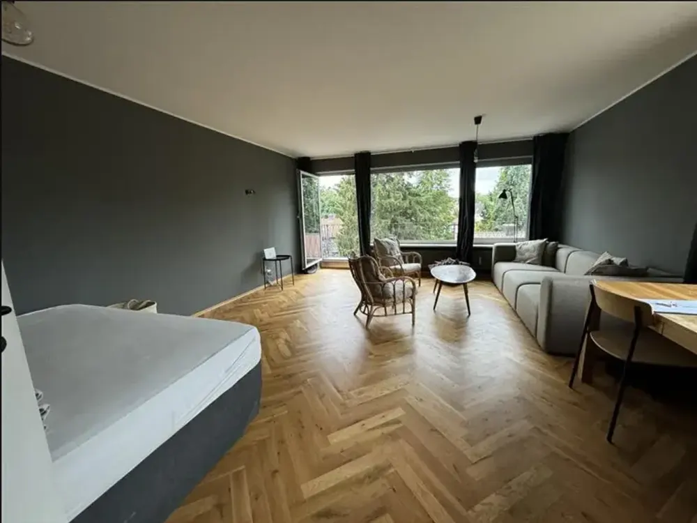 WG Zimmer - Möbliert & Modern!