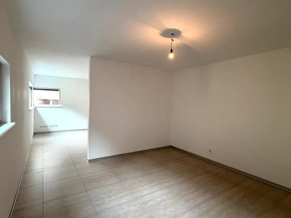 Helle 2-Zimmerwohnung mit neuer Einbauküche in Waldenbuch