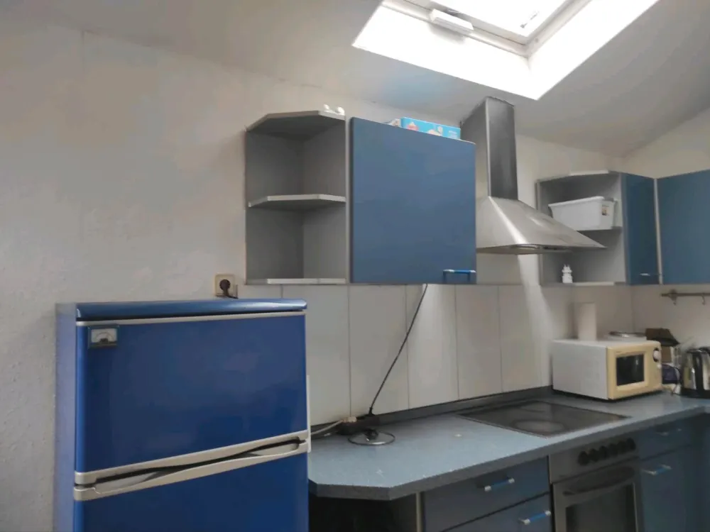 Shared Apartment Room - Near University - 2 Rooms, Kitchen, Bathroom