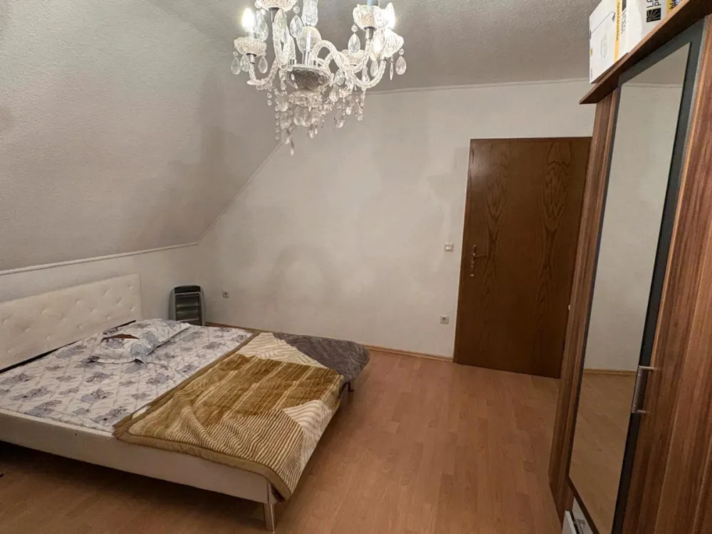 Shared Apartment Room - Near University - 2 Rooms, Kitchen, Bathroom