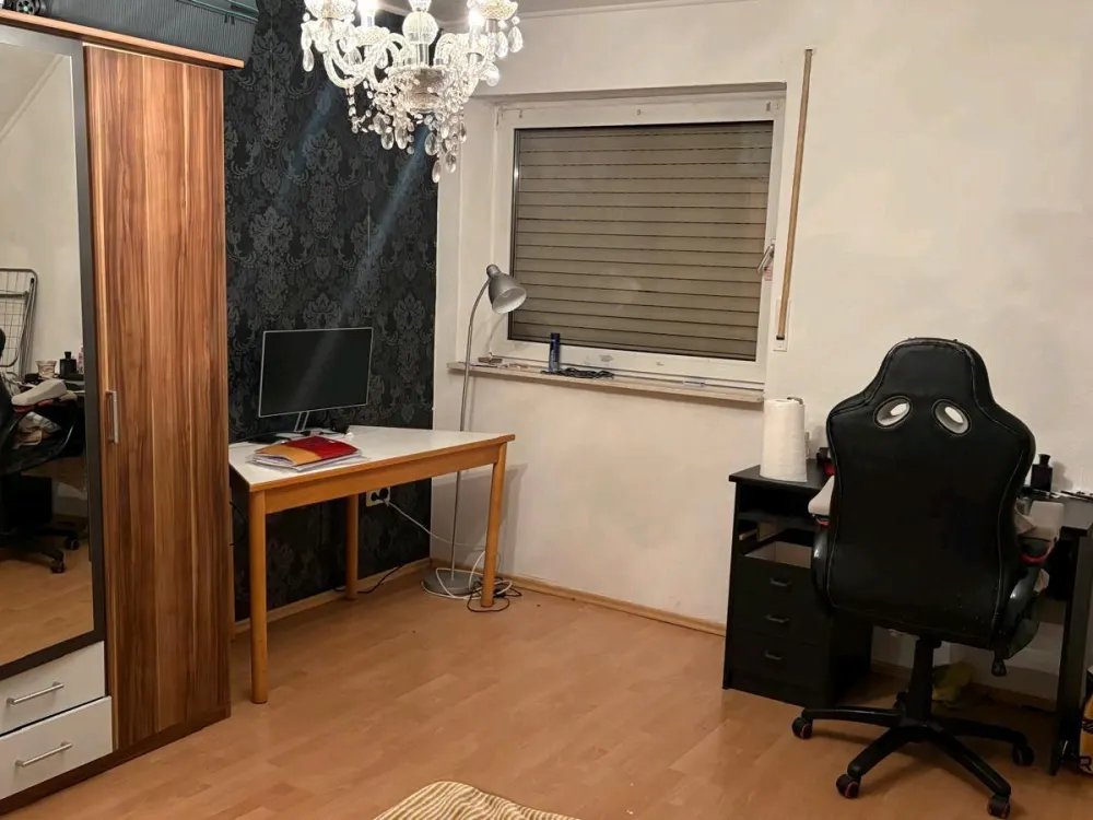 Shared Apartment Room - Near University - 2 Rooms, Kitchen, Bathroom