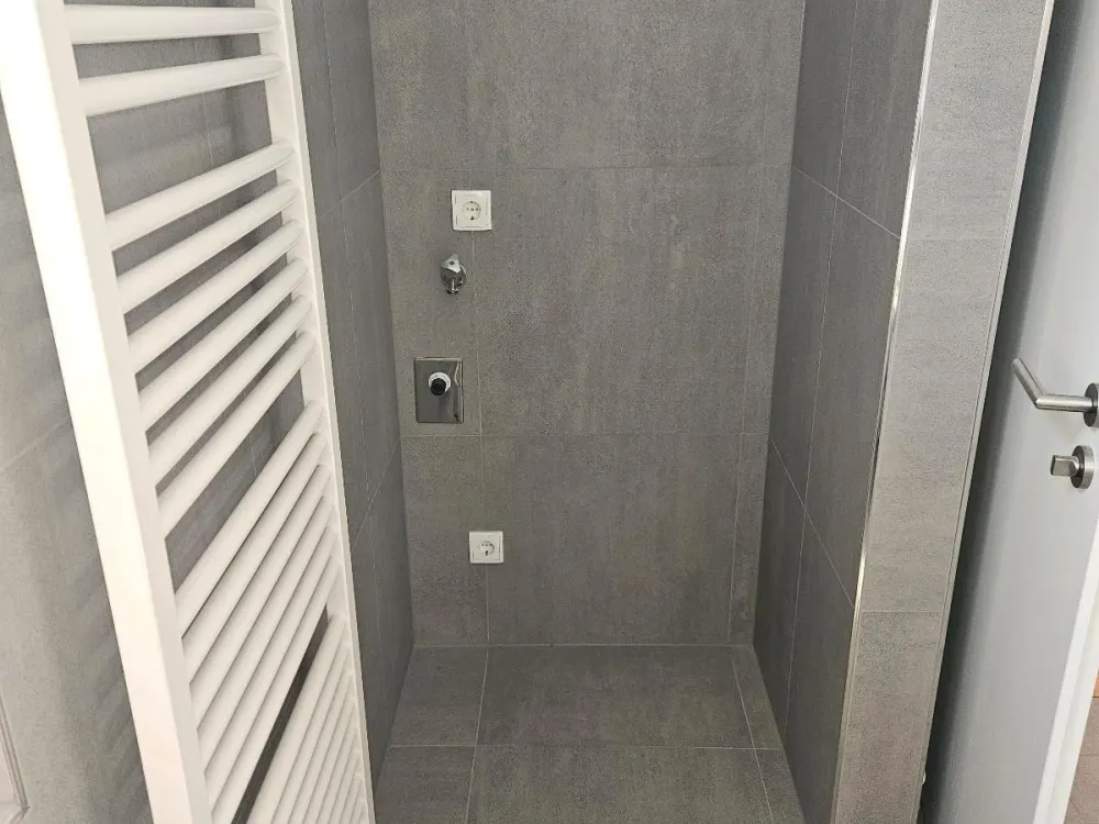 Helle und zentrale 2- Zimmer-Dachgeschosswohnung