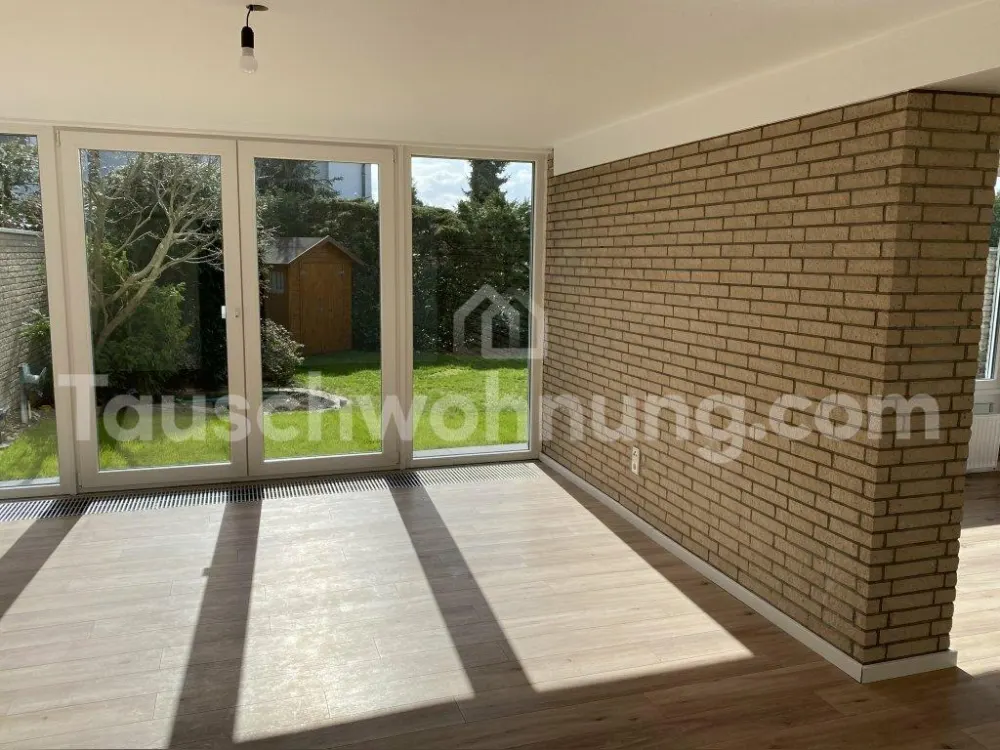 [TAUSCHWOHNUNG] Sanierte 5-Zimmer Doppelhaushälfte mit Garten, ruhige Lage