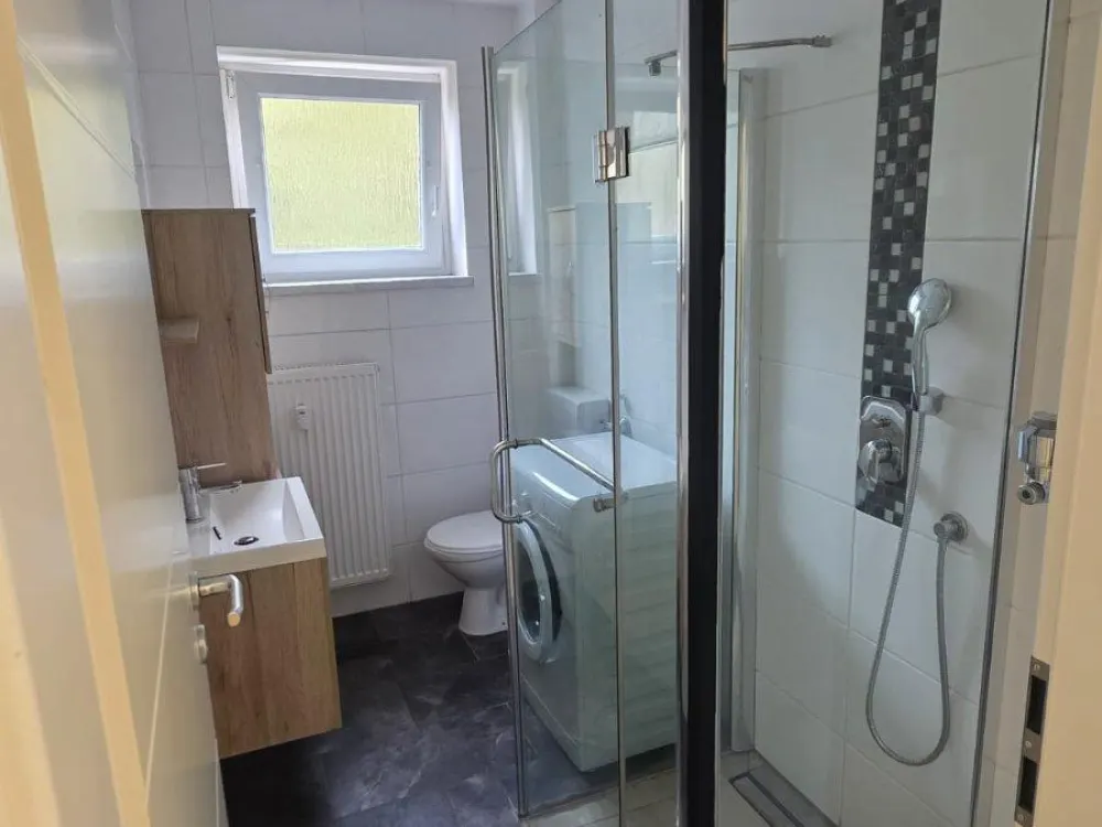 Helle, modern renovierte Wohnung in Fürth-Hardhöhe mit Einbauküch