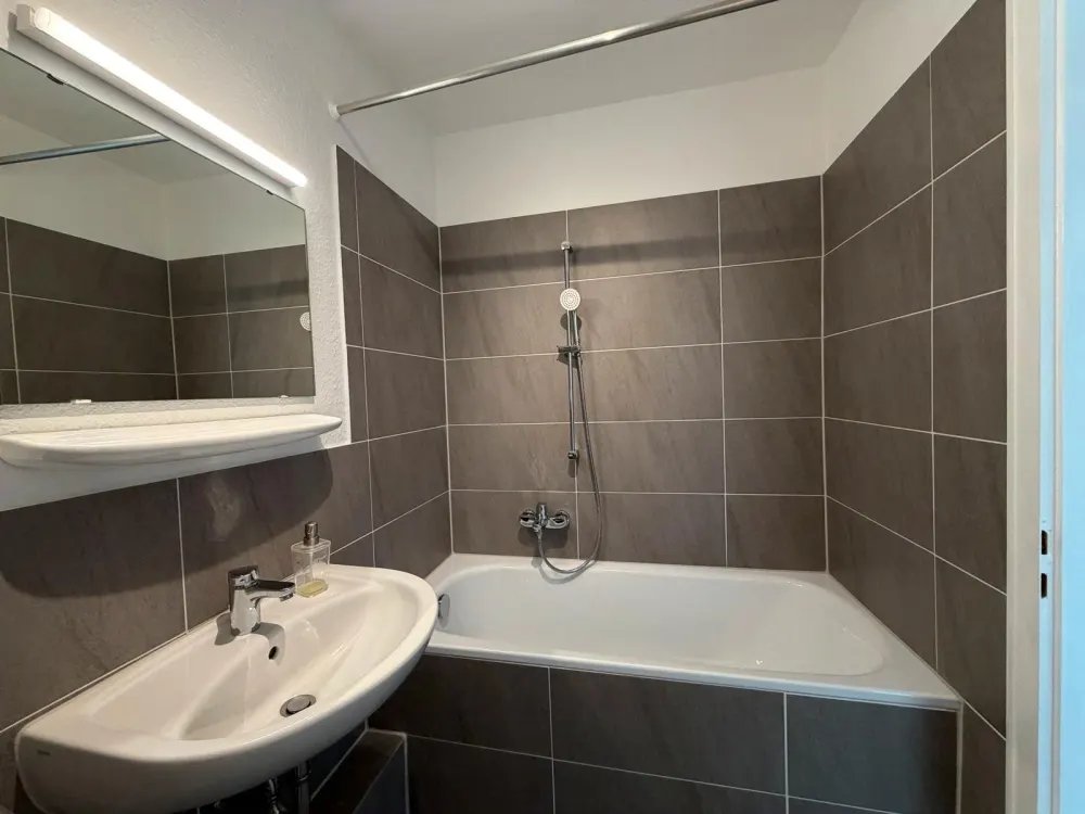 Helle 2-Zimmer Wohnung in Ratingen Tiefenbroich 66qm mit Balkon