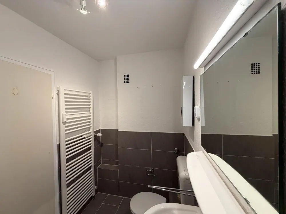 Helle 2-Zimmer Wohnung in Ratingen Tiefenbroich 66qm mit Balkon