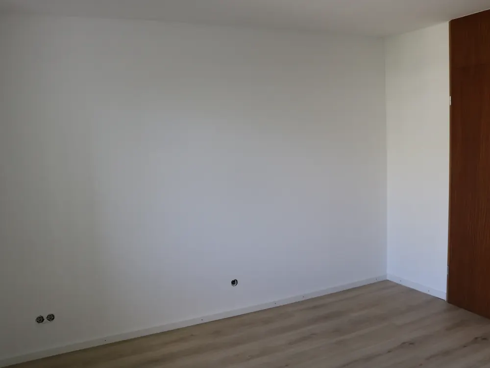 Großzügige schöne 2-Zimmerwohnung mit großem Balkon und Garage