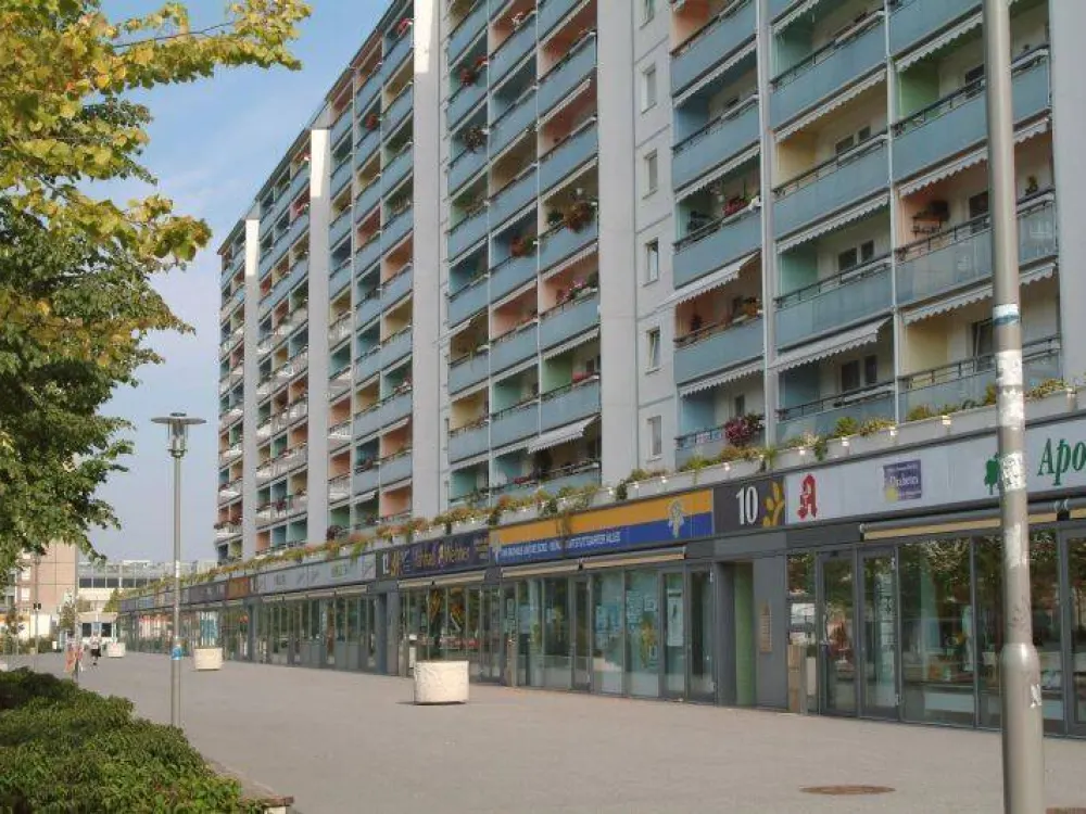 4-room apartment with balcony at airy height