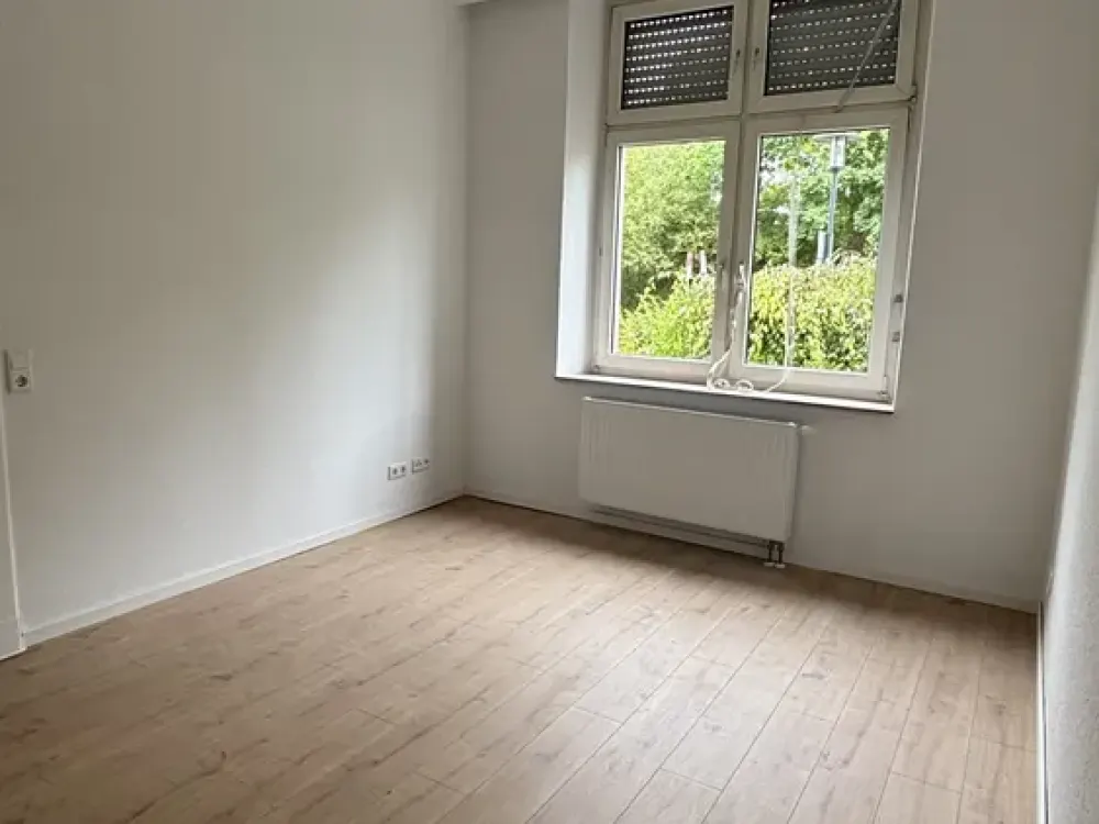 Helle 2-Zimmer Wohnung im EG in Krefeld-Kempener Feld/Baackeshof