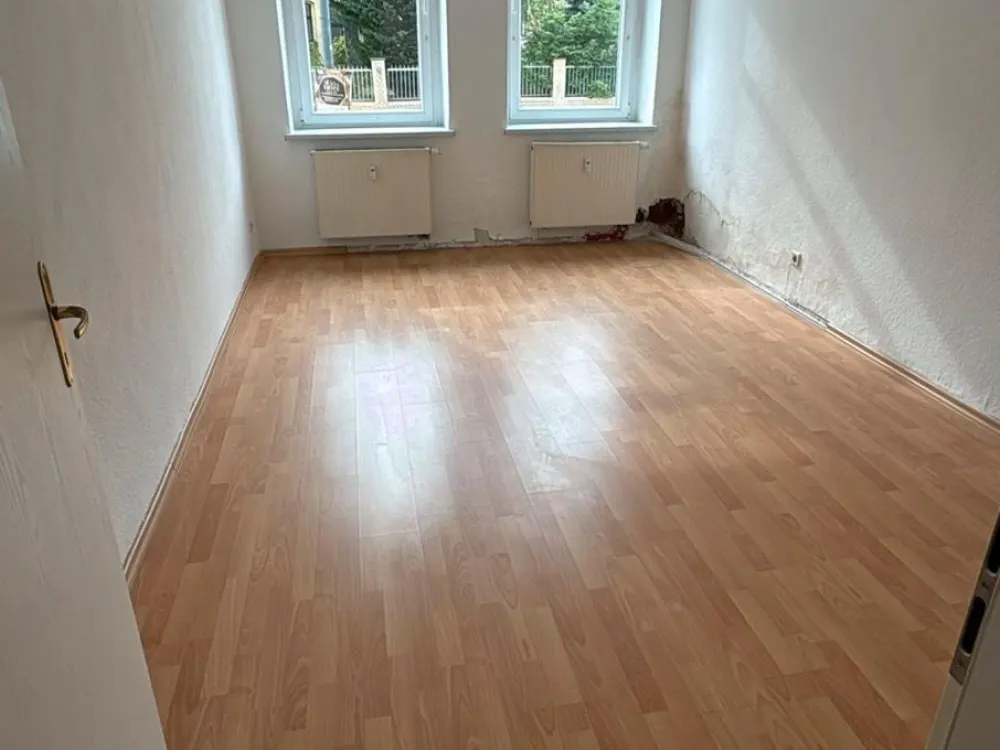 Schöne helle 2 Raumwohnung,EBK, Balkon, von privat