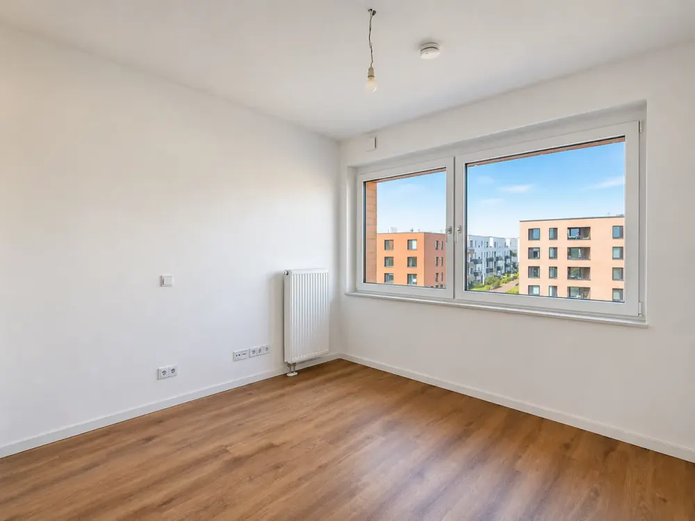 Beautiful 4-Room Apartment with Large Loggia