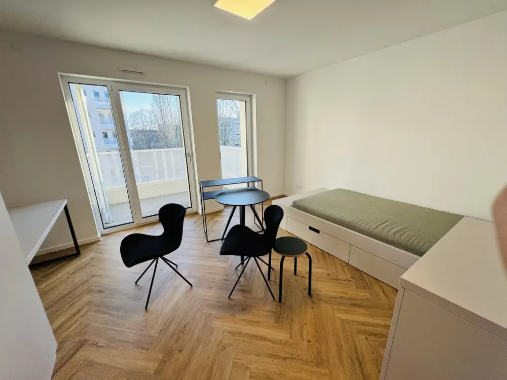 Modernes voll möbliertes Aprtment mit Balkon!