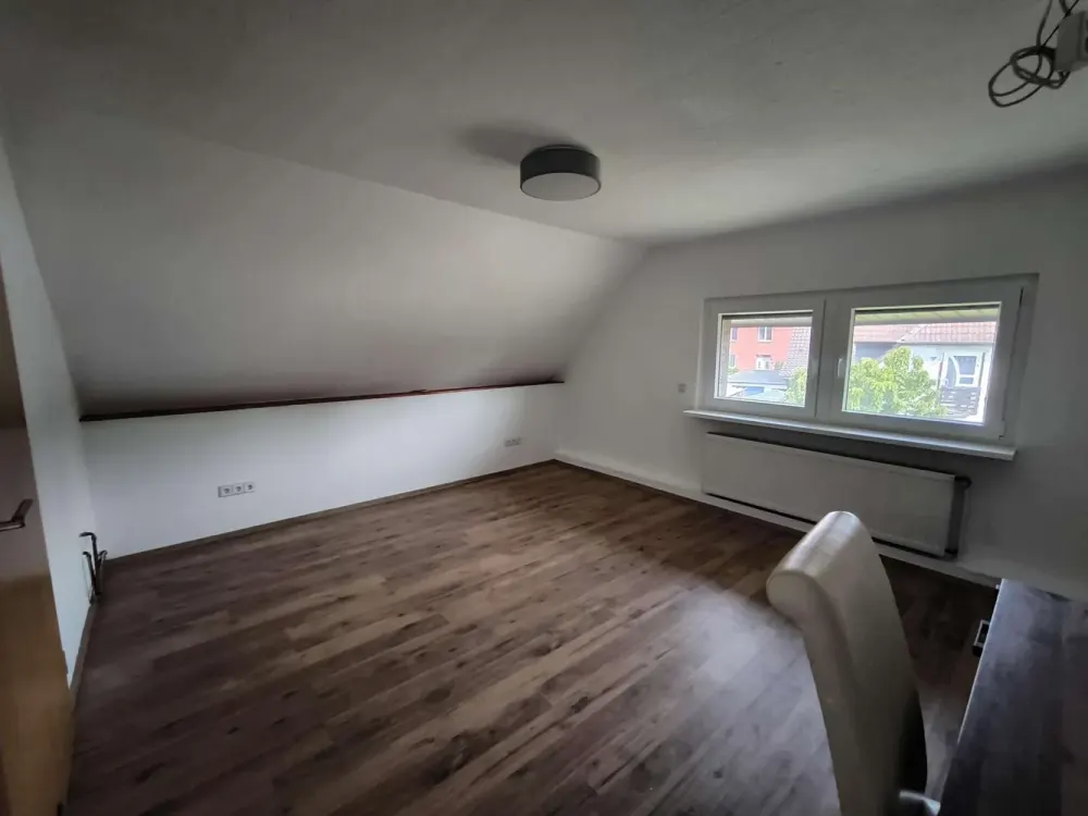 RUDNICK bietet LAGE, WEITBLICK und FREIRAUM: Moderne 4-Zimmer-Maisonette inkl. XL-Dachterrasse