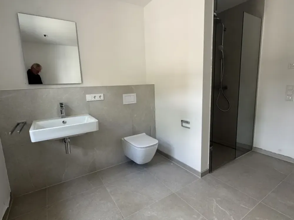 Newly Built 2-Room Apartment with Small Garden in Kreuzviertel