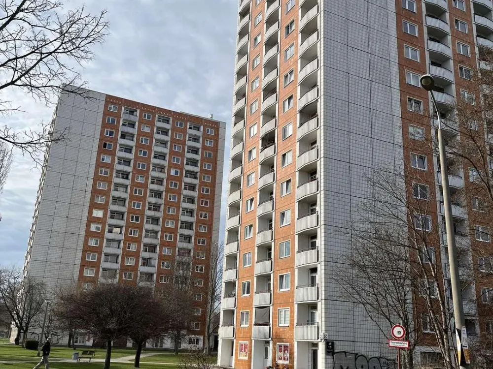 Gamigstraße 22 - bright 3-room apartment with kitchen and bathroom on the 7th floor - WBS - for rent